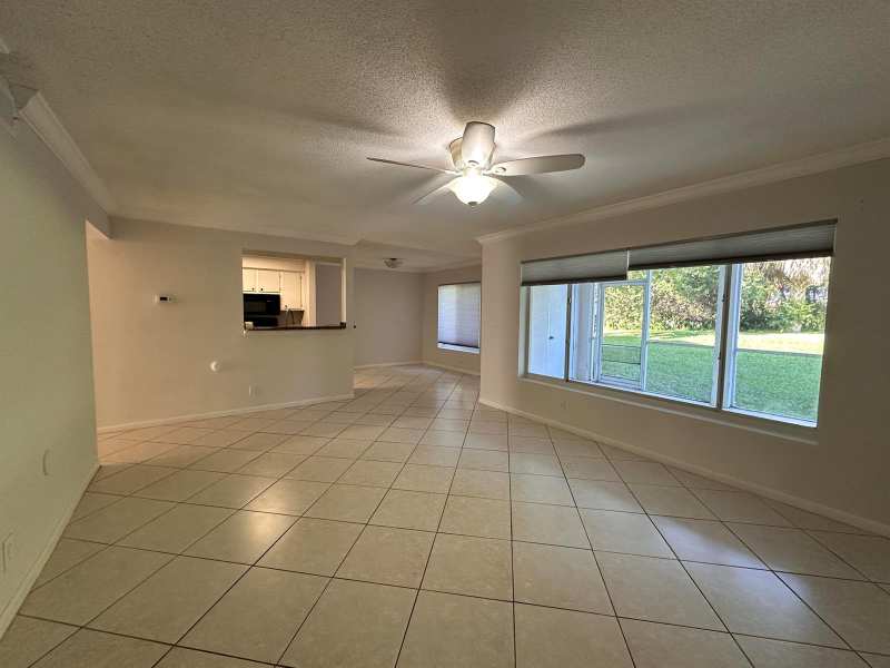 815 W BOYNTON BEACH Boulevard # 104, Boynton Beach FL 33426