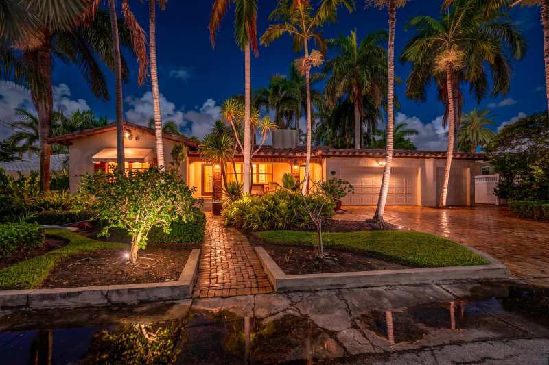 627 Solar Isle Drive, Fort Lauderdale FL 33301