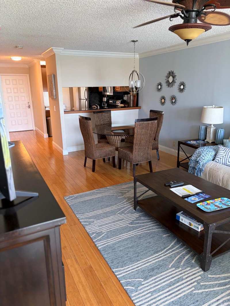 353 S US Hwy 1 # D204, Jupiter FL 33477