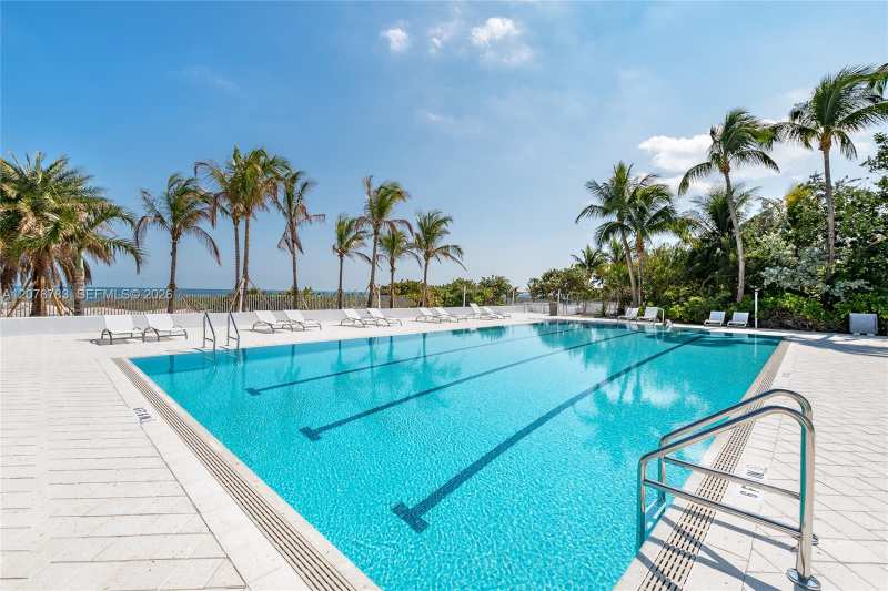 613 Ocean Dr # 7C, Key Biscayne FL 33149