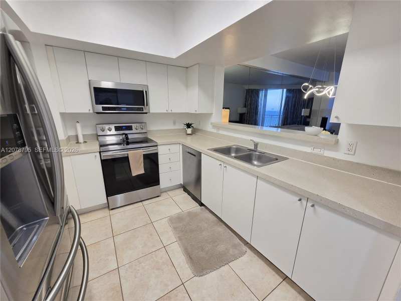 17375 Collins Ave # 2706, Sunny Isles Beach FL 33160