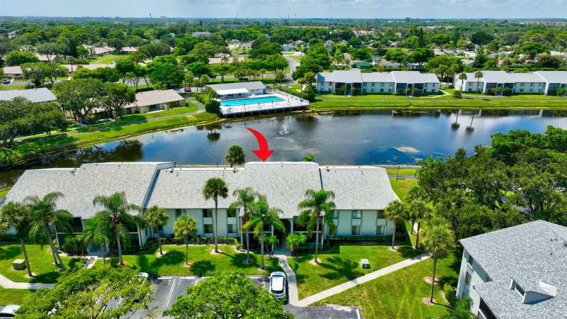 1010 Green Pine Boulevard # F2, West Palm Beach FL 33409