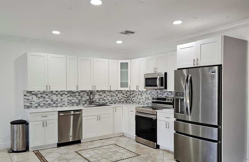 213 Talia Circle, Palm Springs FL 33461