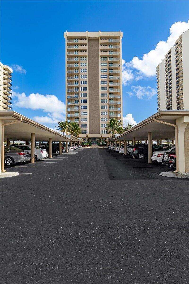 5440 N OCEAN Drive # 706, Singer Island FL 33404