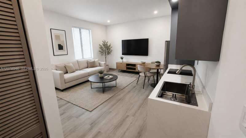 768 NW 2nd St # 3, Miami FL 33128