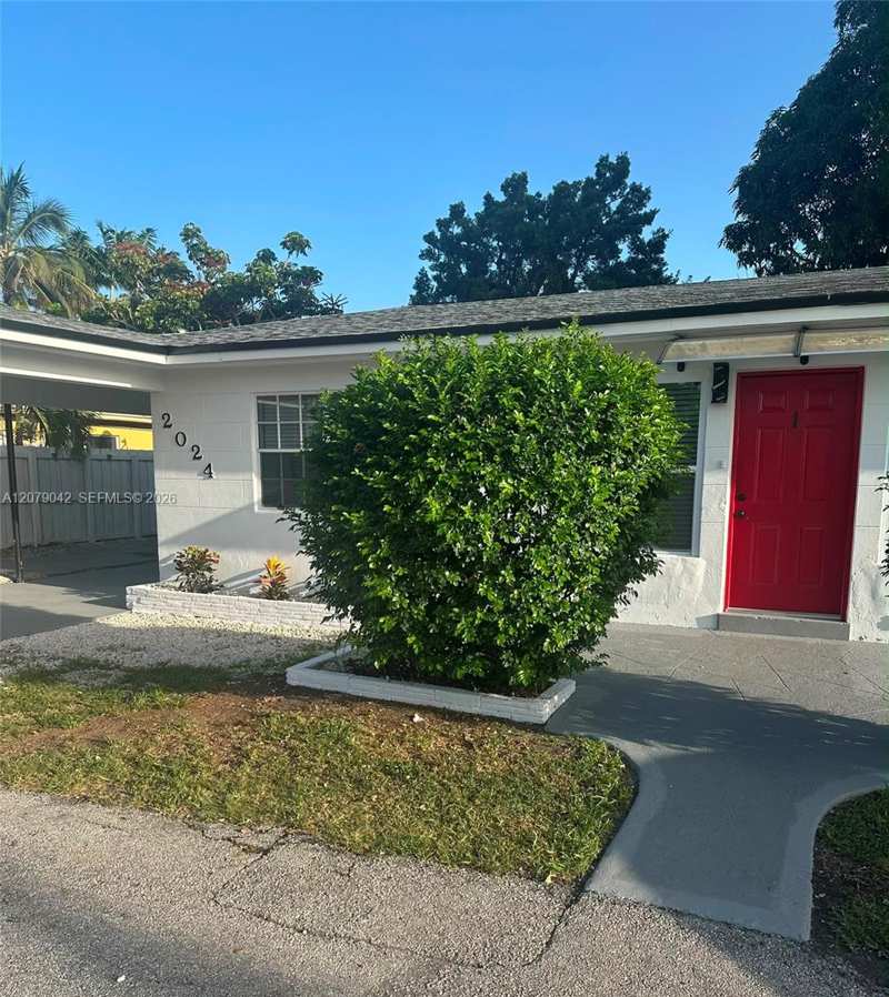 2024 NE 26th St # 1, Wilton Manors FL 33305