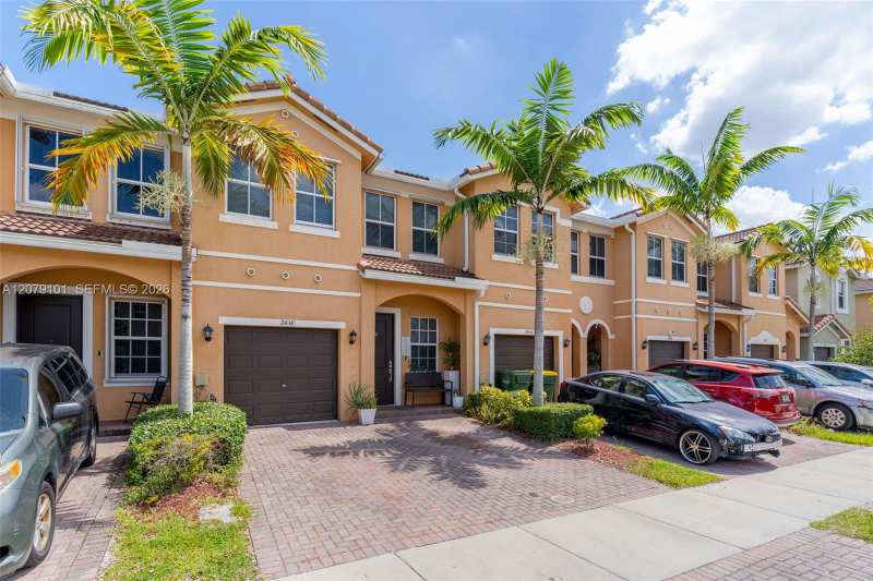 2438 SE 15 St, Homestead FL 33035
