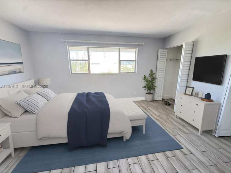 250 Layne Blvd # 307, Hallandale Beach FL 33009