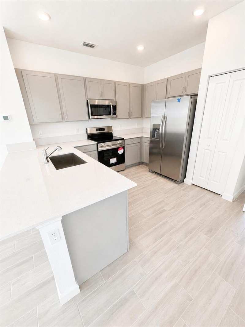 4345 POND LILY Lane, Lake Worth FL 33467