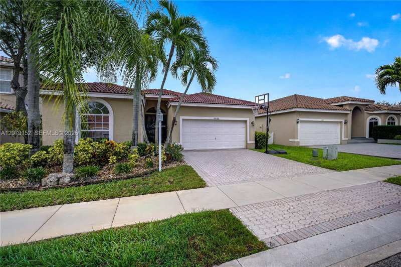 11625 NW 48th St, Coral Springs FL 33076