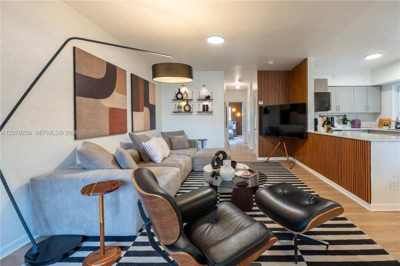 1317 NE 116th St # 1317, Miami FL 33161