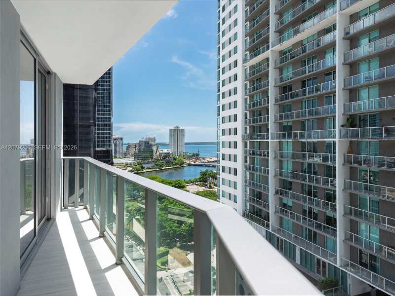 77 SE 5th St # 1714, Miami FL 33131