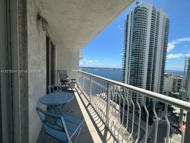 1200 Brickell Bay Dr # 2303, Miami FL 33131