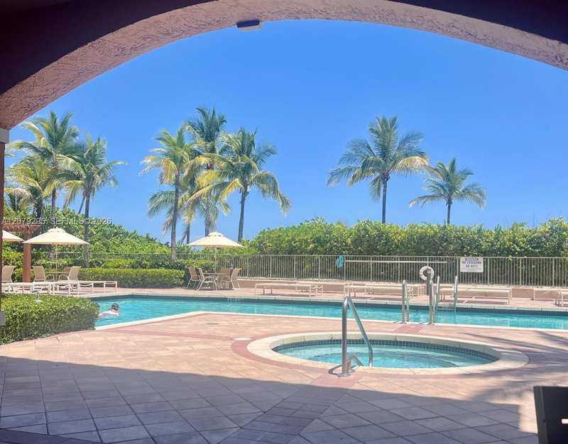 2080 S Ocean Dr # 308, Hallandale Beach FL 33009