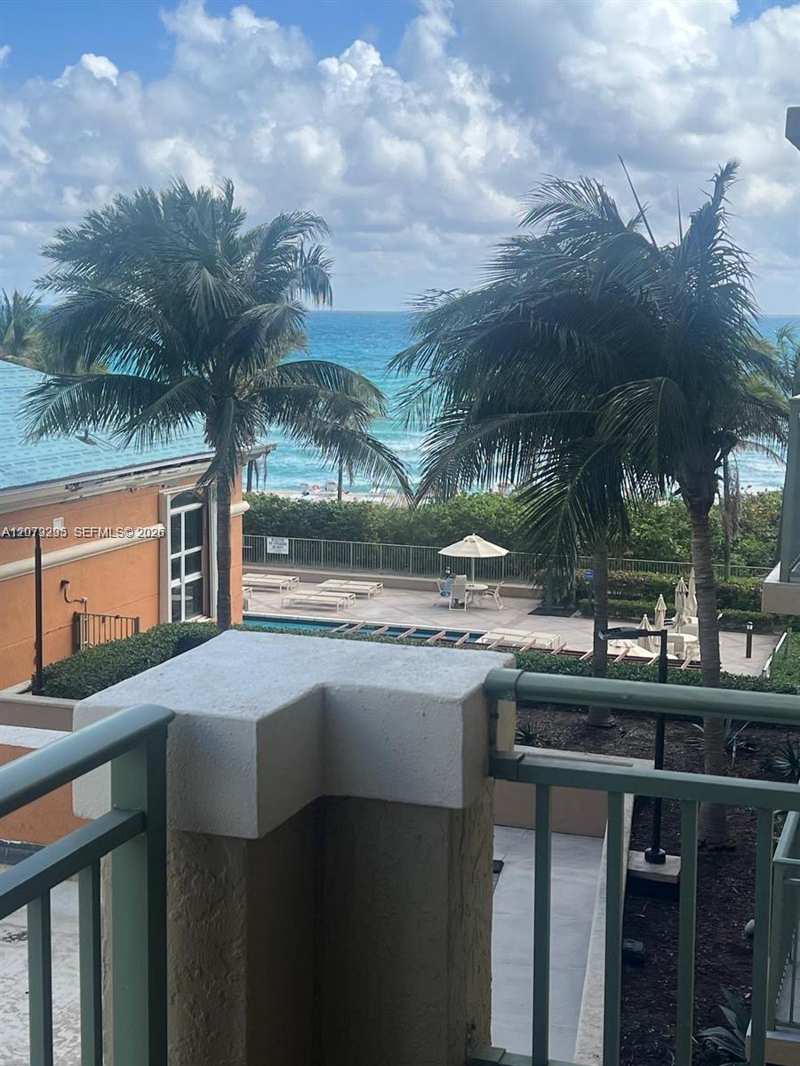 2080 S Ocean Dr # 308, Hallandale Beach FL 33009
