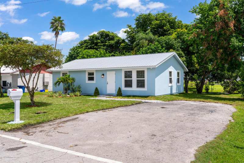 625 NW 14TH Street, Belle Glade FL 33430