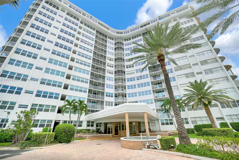 100 Golden Isles Dr # 109, Hallandale Beach FL 33009