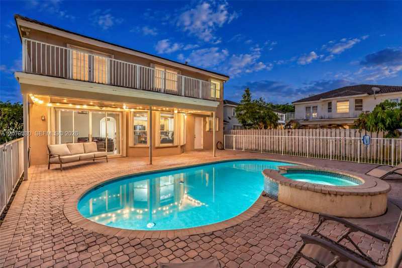 2566 SW 158th Ave, Miramar FL 33027