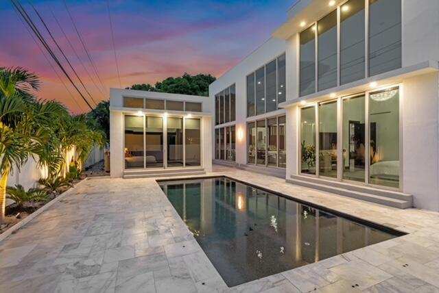 284 NE 7TH Street, Boca Raton FL 33432