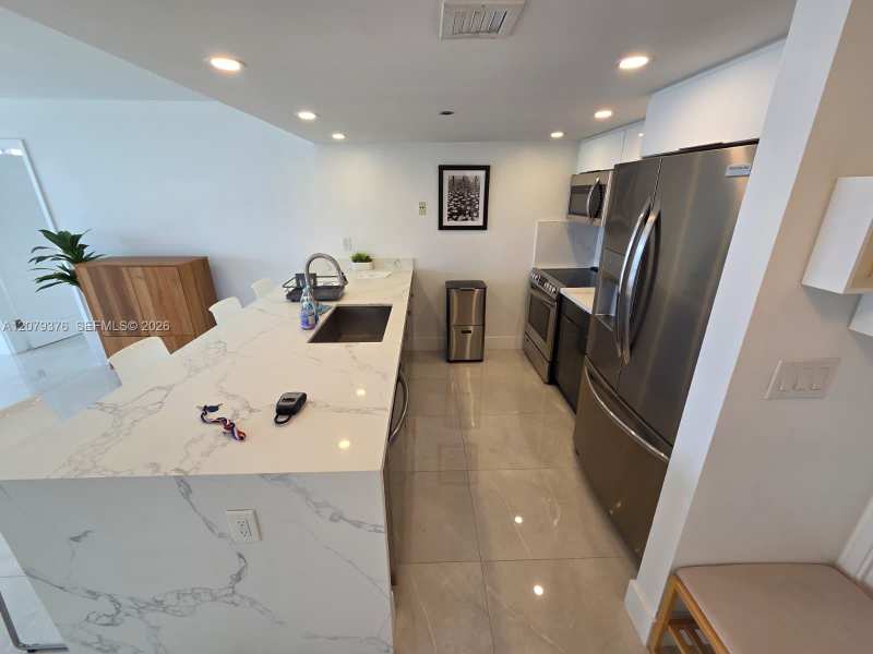 7601 E Treasure Dr # 1902, North Bay Village FL 33141