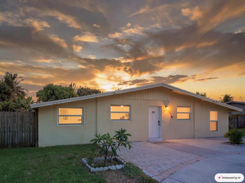 226 E Gateway Boulevard, Boynton Beach FL 33435