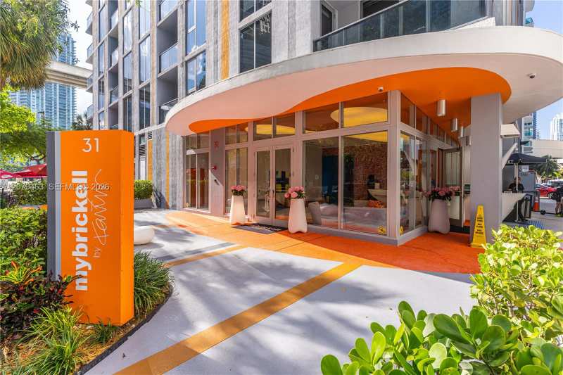 31 SE 6th St # 707, Miami FL 33131