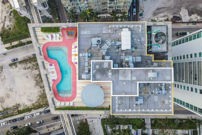 31 SE 6th St # 707, Miami FL 33131