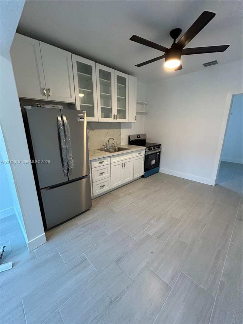 1154 NW 34th Ave # 1, Miami FL 33125