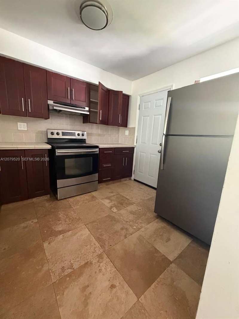 1400 NE 191st St # 310, Miami FL 33179