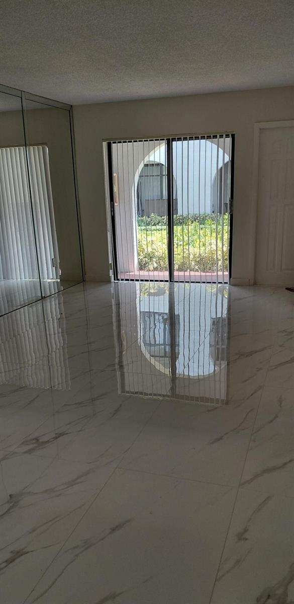 18276 MEDITERRANEAN Boulevard # 6, Hialeah FL 33015