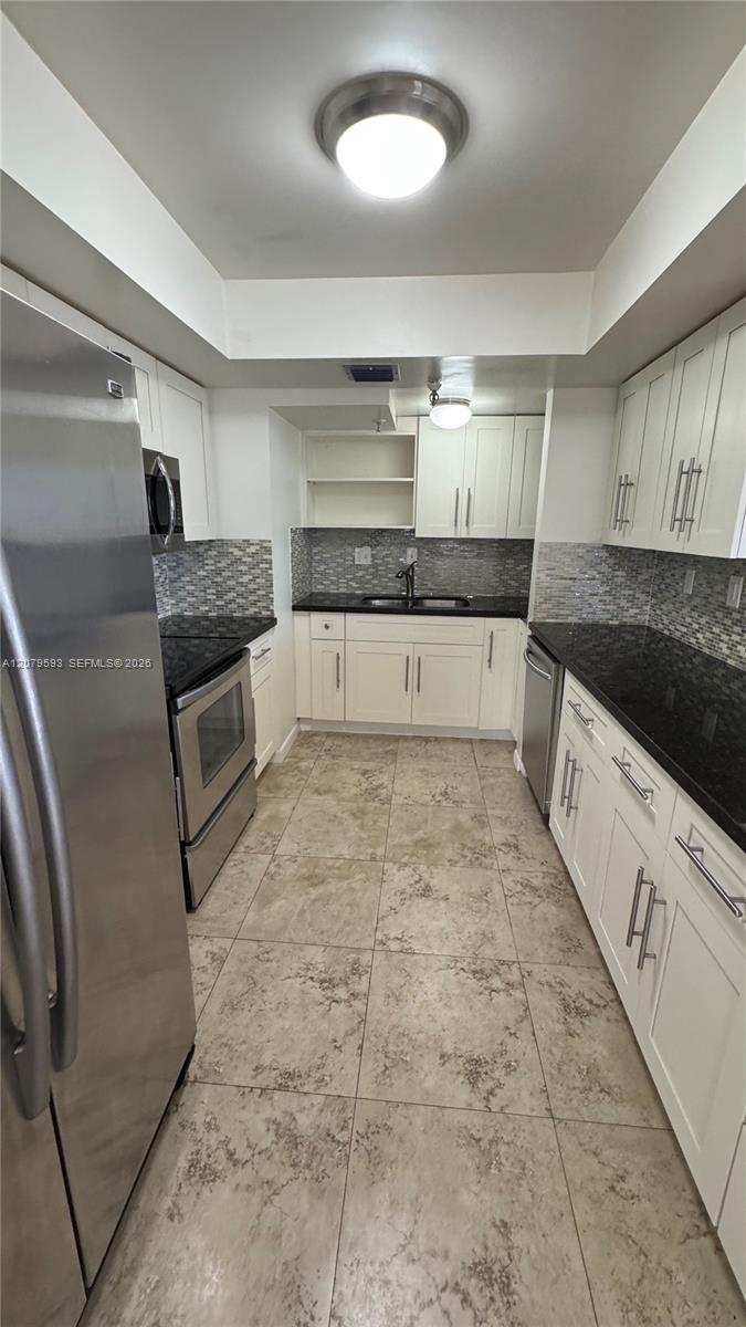GRANADA PARK CONDO