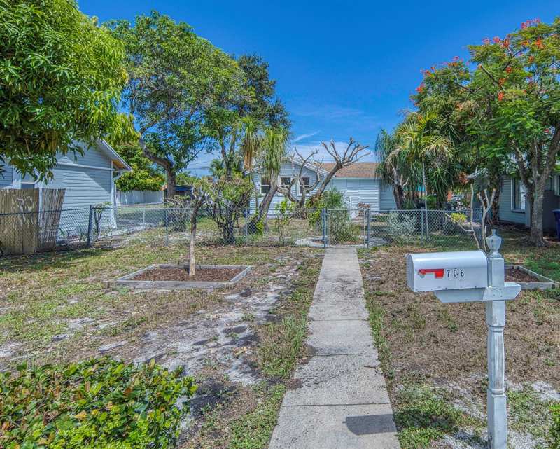 708 N H Street, FL 33460