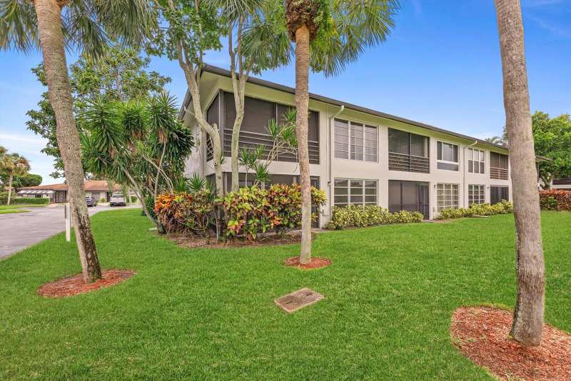 5635 QUEEN PALM Court # D, Delray Beach FL 33484