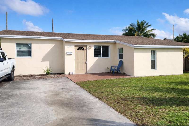 2330 NE 1ST Avenue, Pompano Beach FL 33060