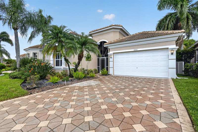 6842 Fairway Lakes Drive, Boynton Beach FL 33472