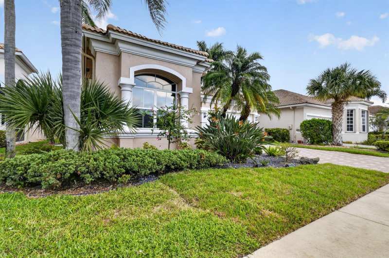 6842 Fairway Lakes Drive, Boynton Beach FL 33472