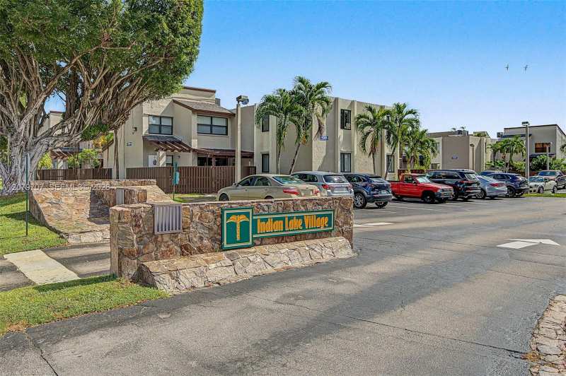 10300 NW 9th St Cir # 203, Miami FL 33172