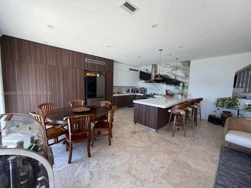 8031 NE Bayshore Ct # 8031, Miami FL 33138