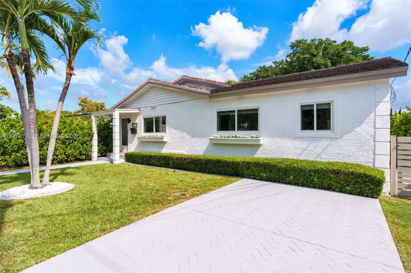 2521 SW 25th Ter, Miami FL 33133