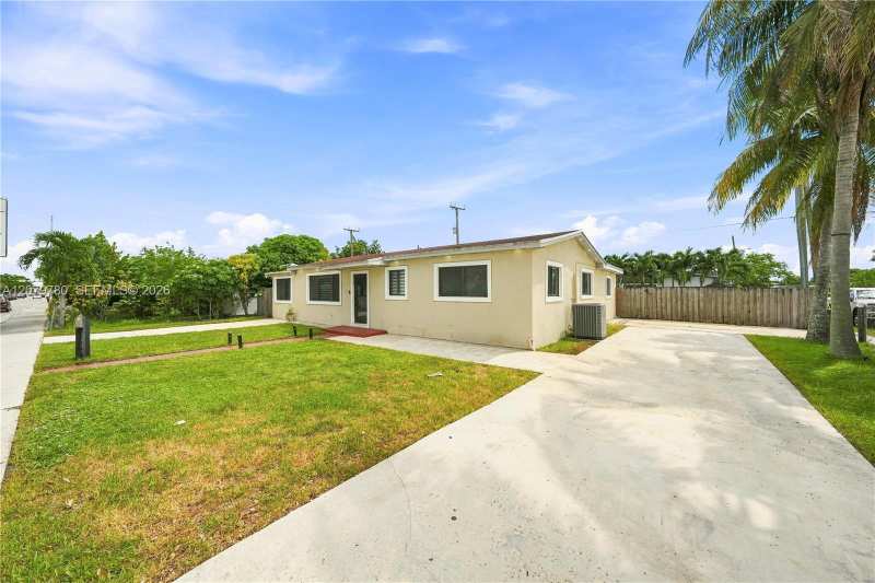 4041 W 8th Ave, Hialeah FL 33012