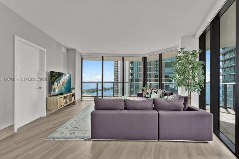 501 NE 31st St # 2006, Miami FL 33137