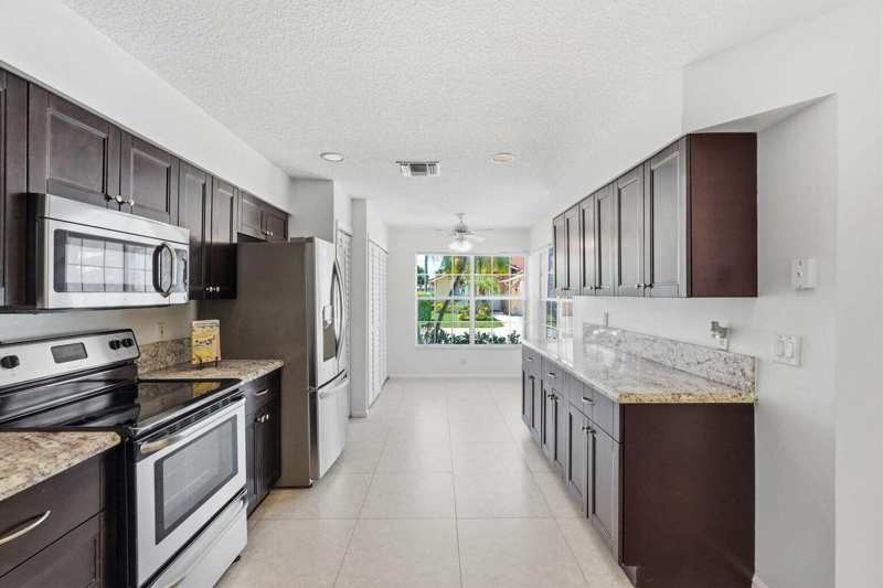 6616 MARISSA Circle, Lake Worth FL 33467