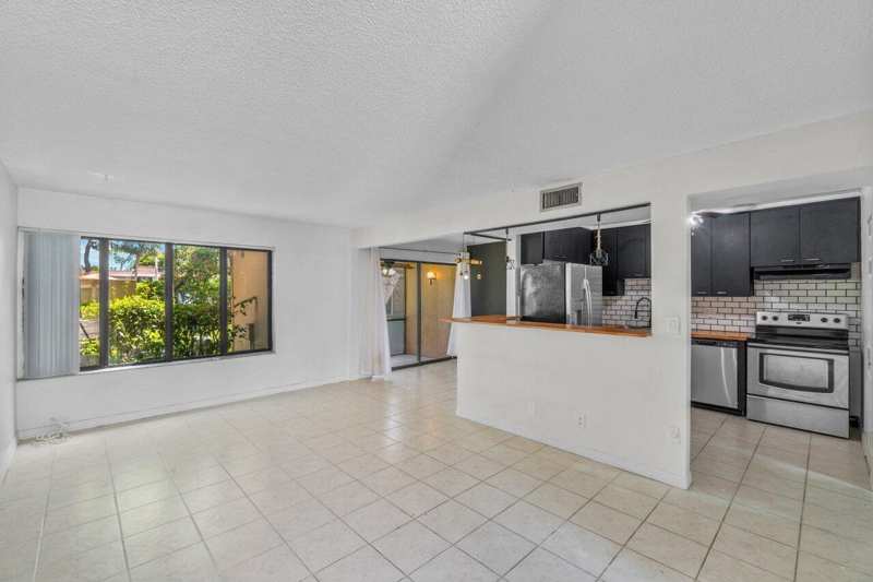 1149 NW 13th Street # 5, Boca Raton FL 33486