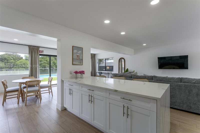 317 N 31st Ave, Hollywood FL 33021