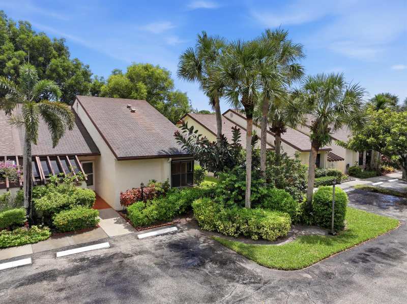 3872 Vine Trail # D, Lake Worth FL 33467