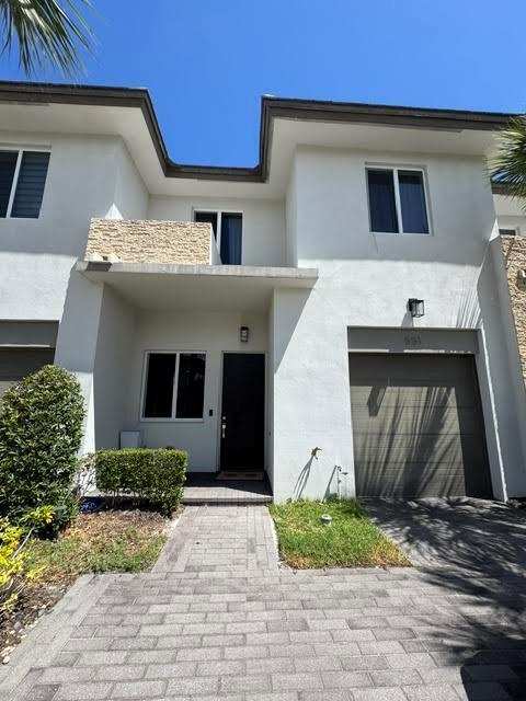551 PIONEER Way, Royal Palm Beach FL 33411