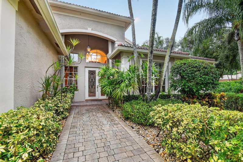 8934 MAJORCA BAY Drive, Lake Worth FL 33467