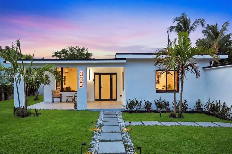 335 NW 108th St, Miami FL 33168