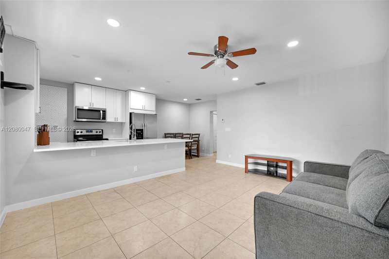 2600 S Ocean Dr # S311, Hollywood FL 33019