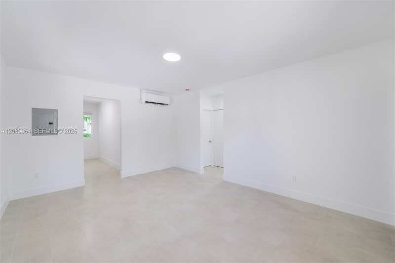 505 SW 7th Ct # 5, Miami FL 33130